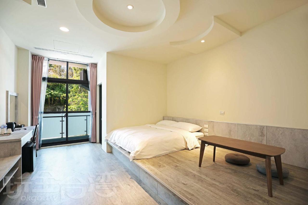 Riyuewan Homestay Yuchi Esterno foto